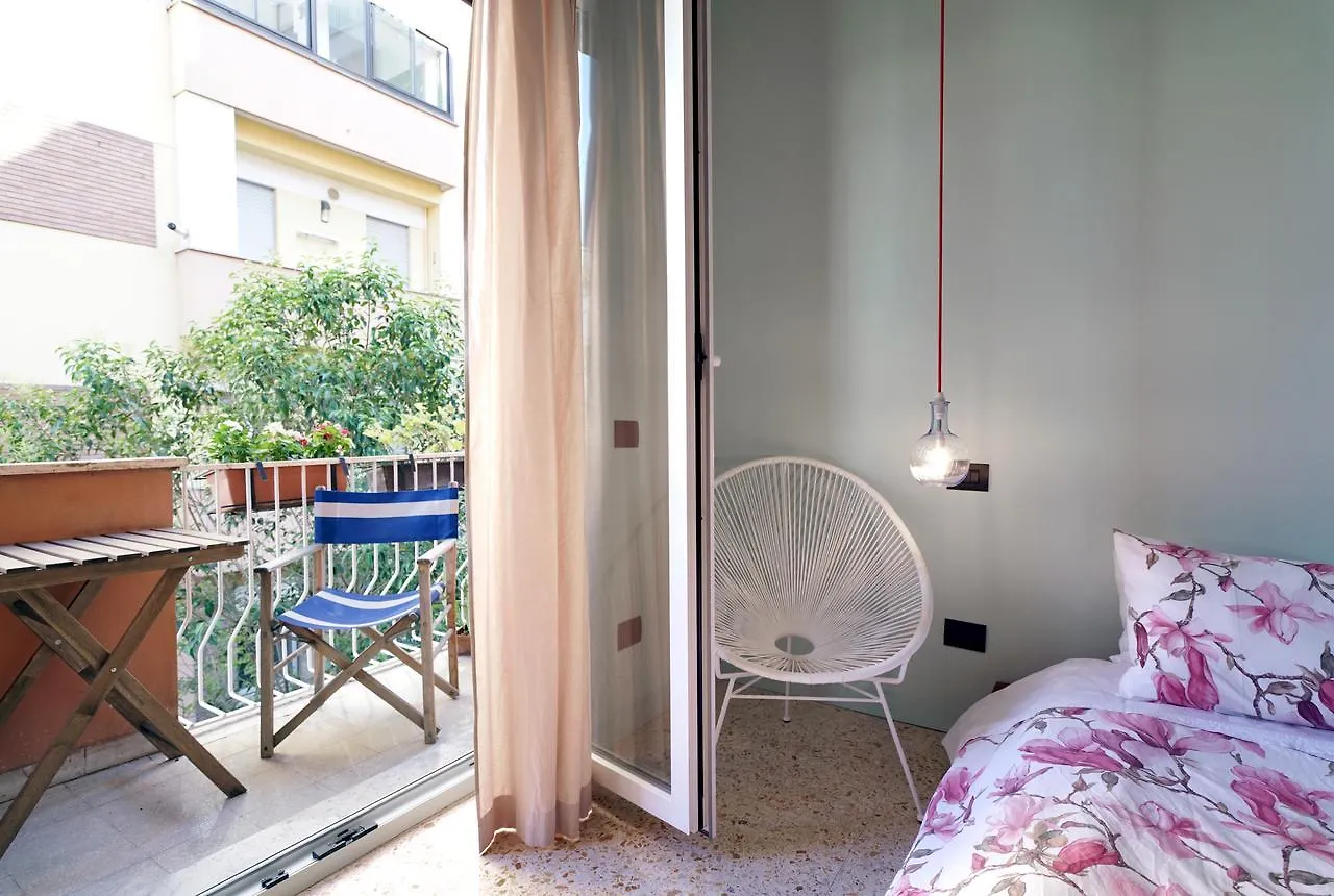 ** Guest house Treetop Rooms Rome Italy